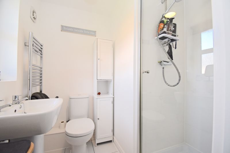 En-Suite- click for photo gallery